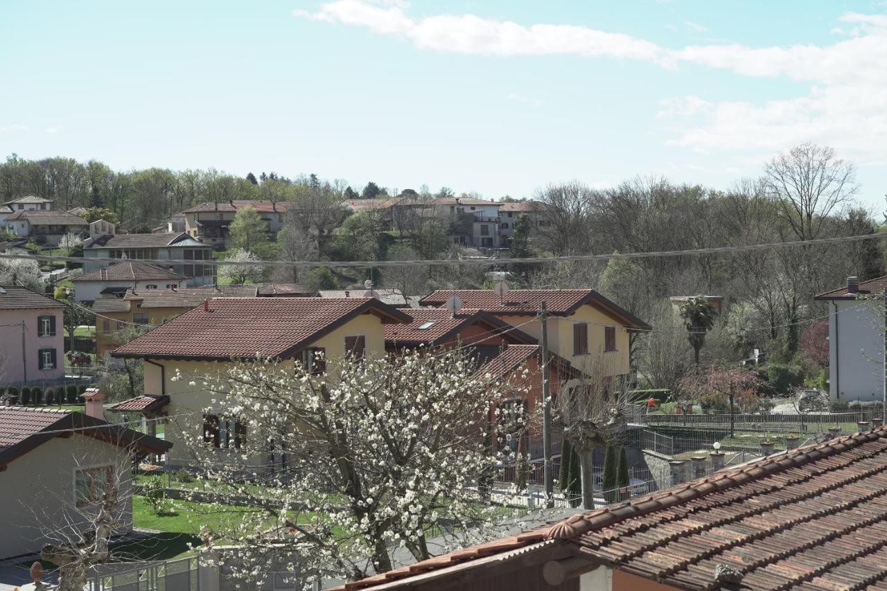 ホテル Cascina Riva Leggiuno エクステリア 写真